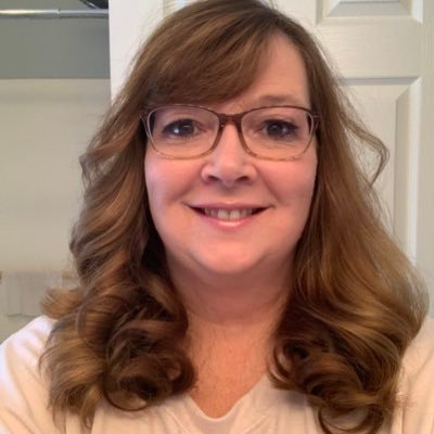 Profile Picture of Karen McGlynn (@mcglynn_karen) on Twitter