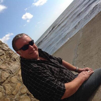 Profile Picture of Leslie Jones (@Stark_Contrasts) on Twitter