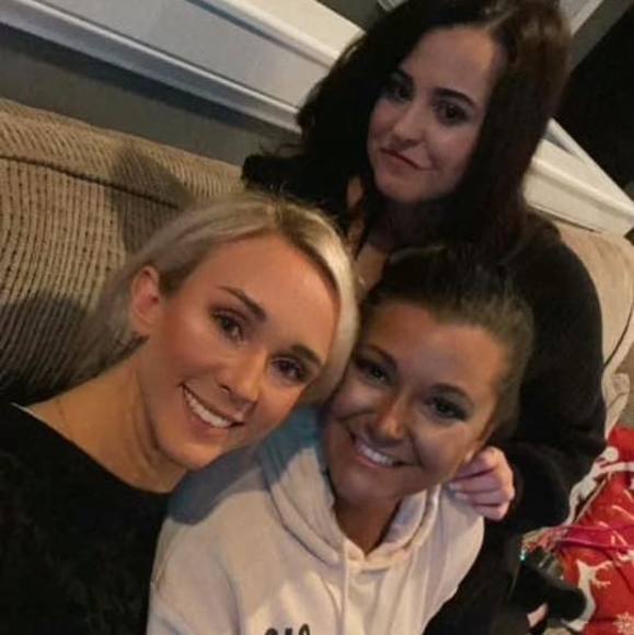 Profile Picture of Bianca Coleman (@bianca_malagese) on Poshmark