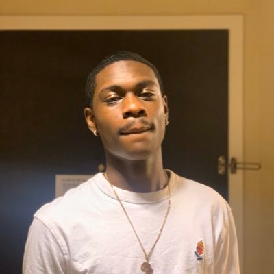 Profile Picture of Mike Lowrey (@thatboymike_) on Twitter