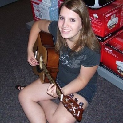 Profile Picture of Mandy Bakker (@thatchickmandy) on Twitter