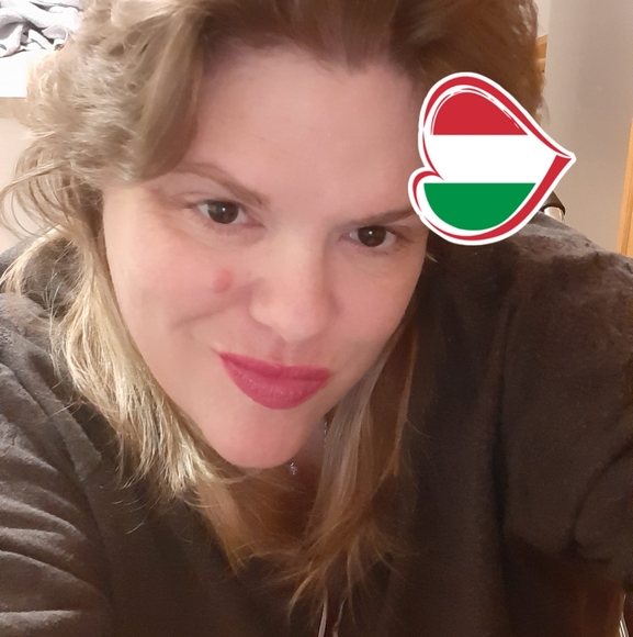 Profile Picture of Christine Hriczko (@chriczko) on Poshmark