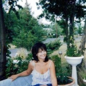 Profile Picture of Diana Devine (@toodevine) on Myspace