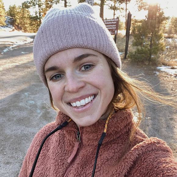 Profile Picture of Jordan Bates (@pandorjbatesdla) on Poshmark