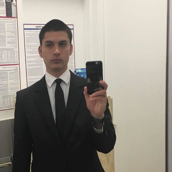 Profile Picture of Alex Hanley (@alexhanley878) on Poshmark