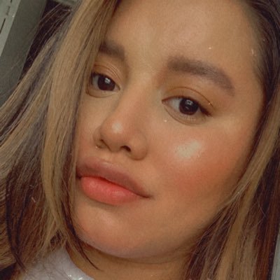 Profile Picture of Katering Flores (@KateringFlores) on Twitter