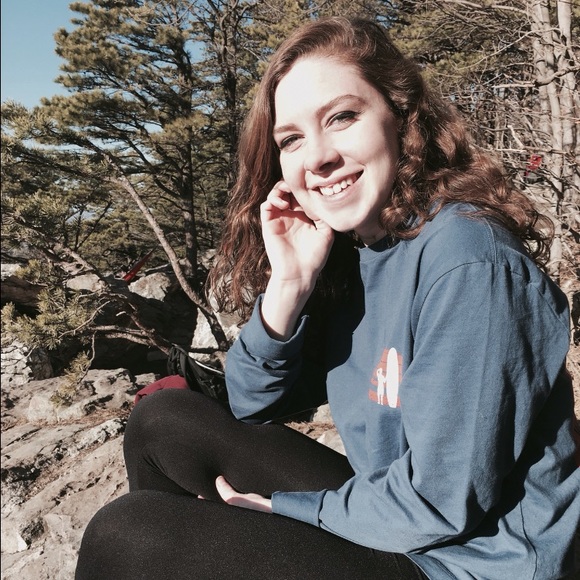 Profile Picture of Karley Piotter (@karleypiotter) on Poshmark