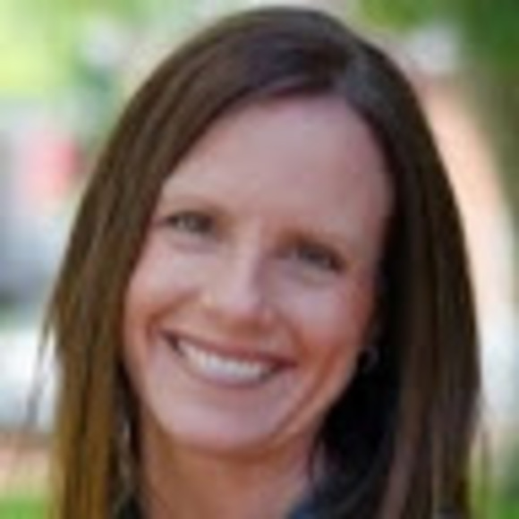 Profile Picture of Christine Lisle (@christinelisle) on Poshmark