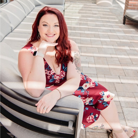 Profile Picture of Amanda Pender (@pender_a) on Poshmark