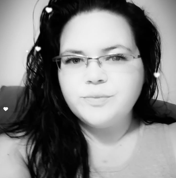 Profile Picture of Krystal Kellermann (@kawelch) on Poshmark