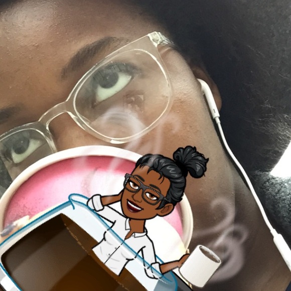 Profile Picture of Jayy Pointer (@jayynichole_) on Poshmark