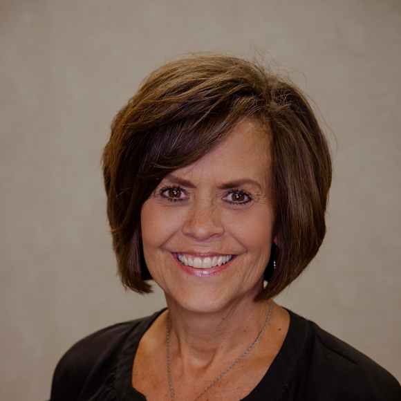 Profile Picture of Jill Hodge (@jillhodge60) on Poshmark