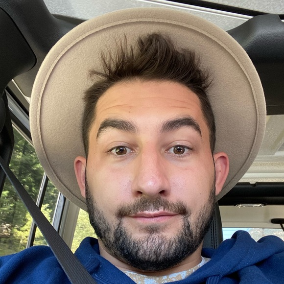 Profile Picture of Ryan Spirovski (@ryanspirovski) on Poshmark