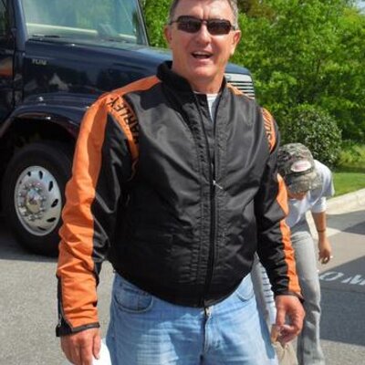 Profile Picture of Doug Hodges (@DougHodges3) on Twitter