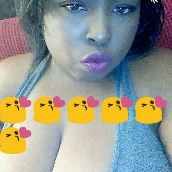 Profile Picture of Taffy John (@taffybaby45) on Poshmark