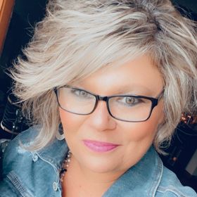 Profile Picture of Rochelle Williams (@banker53) on Pinterest