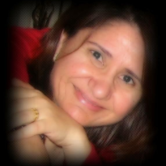 Profile Picture of Sozan Bradosty (@sozanlizano) on Poshmark