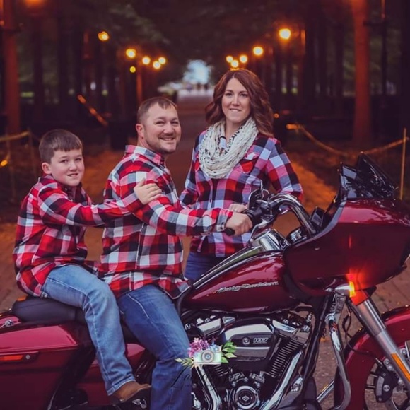 Profile Picture of Jeremy Morhardt (@jeremymorhardt) on Poshmark