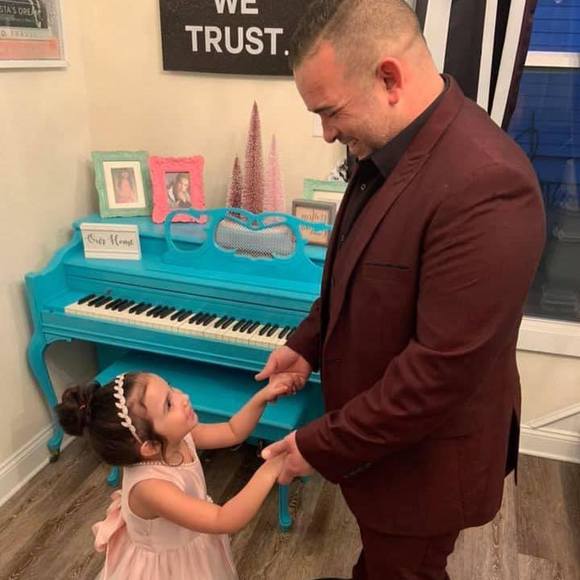 Profile Picture of Frank Bellido (@frankbellido) on Poshmark