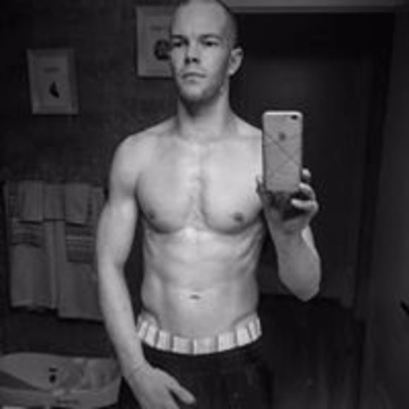 Profile Picture of Matthew Welter (@wwelter27) on Poshmark