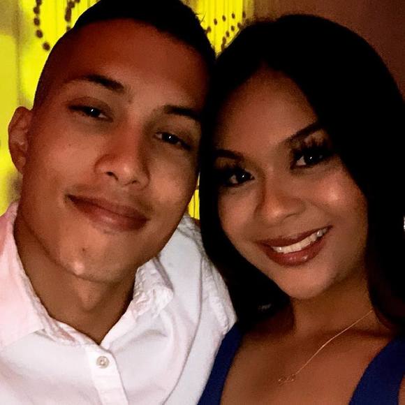 Profile Picture of Claire Mafnas (@clairecadawas) on Poshmark