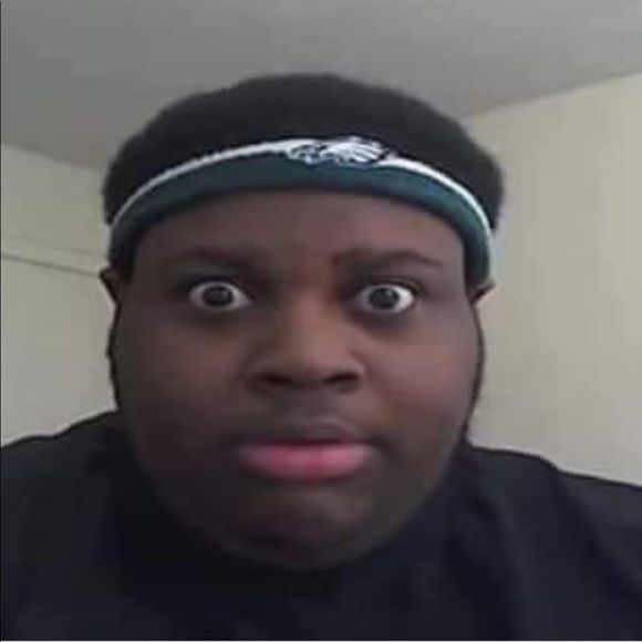 Profile Picture of Christian Everhart (@mixedpebbles) on Poshmark