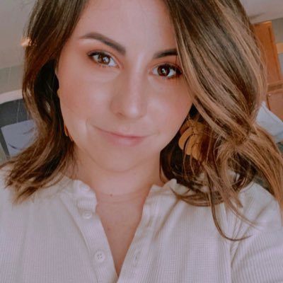 Profile Picture of Carly Cook (@curatedbycarly) on Twitter