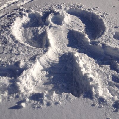 Profile Picture of Cassandra (@CassieHensley02) on Twitter