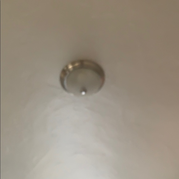 Profile Picture of Kim Donza (@angelam991) on Poshmark