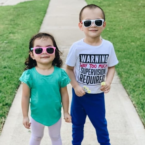 Profile Picture of April Breidenthal (@aprilelizabethh) on Poshmark