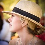 Profile Picture of Julia Holmes Cahill (@julia.h.cahill) on Instagram