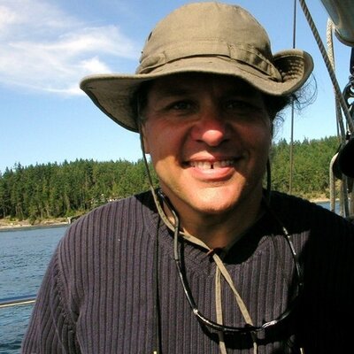 Profile Picture of Adam Fishman (@netstores) on Twitter