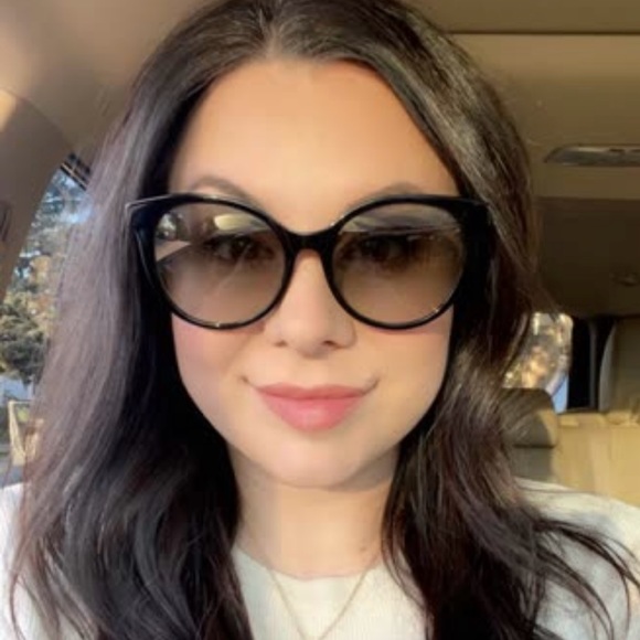 Profile Picture of Lindsey Chasek (@lindsab80) on Poshmark