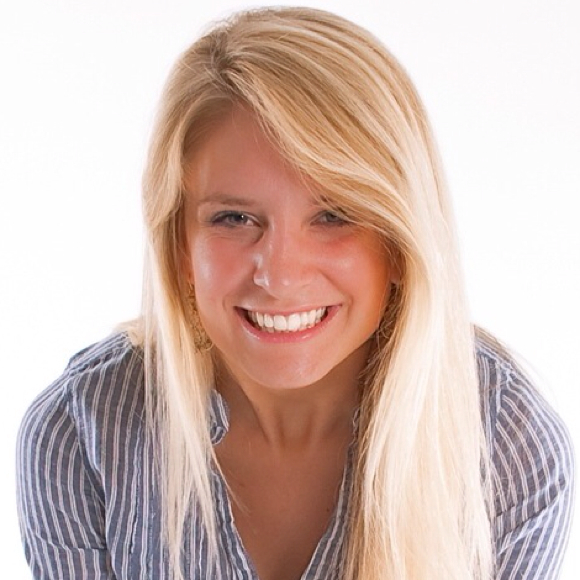 Profile Picture of Eloise Smith (@elsmith28) on Poshmark