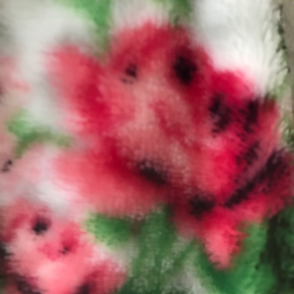 Inna Inna - Poshmark Profile Picture of Inna Inna (@inessa282002) on Poshmark