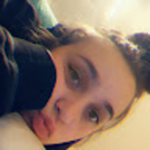 Profile Picture of Alexandra Harrison (@allieharrison84) on Poshmark