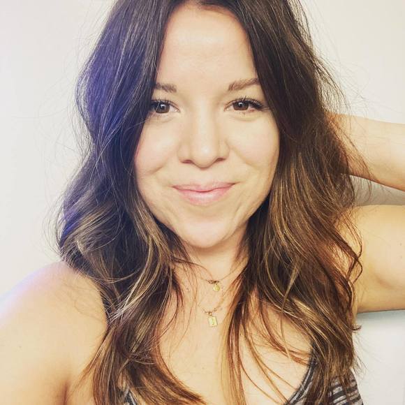 Profile Picture of Jessica Galusky (@sideburns766) on Poshmark