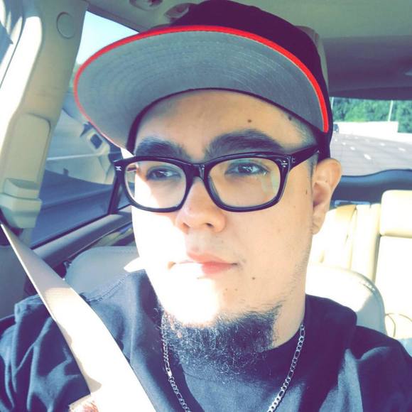 Profile Picture of Daniel Desouza (@ddesouza92) on Poshmark