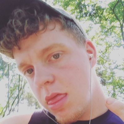 Profile Picture of Christopher Snider (@chrissnider01) on Twitter