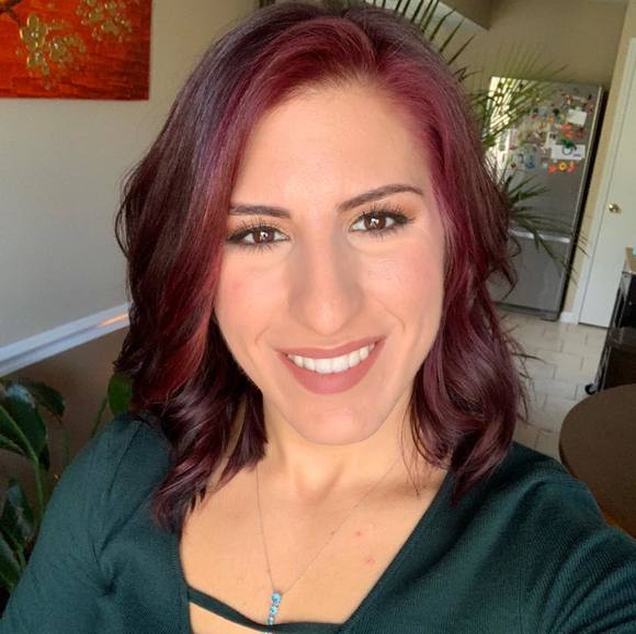 Profile Picture of Nicole Cultrera (@ncultrera02) on Poshmark