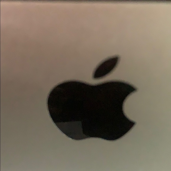 Luisa Almanzar - Poshmark Profile Picture of Luisa Almanzar (@luisaslmanzar) on Poshmark