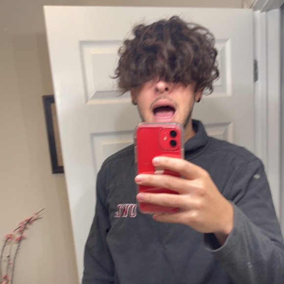 Profile Picture of Andrew Coppage (@drewcoppage) on Poshmark