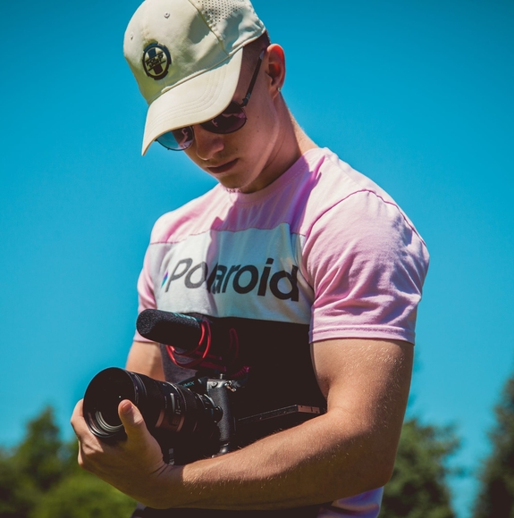 Profile Picture of Sam Brownell (@sickc4nt) on Poshmark