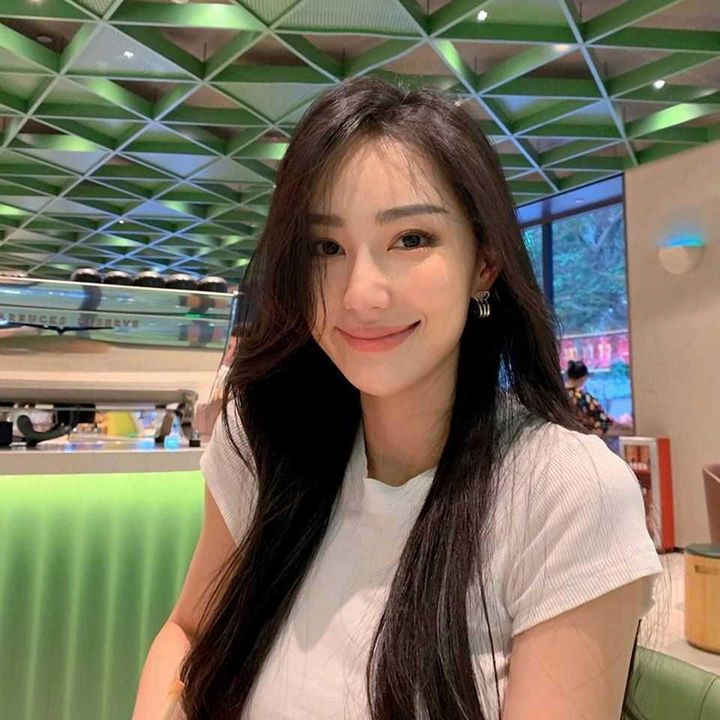 Profile Picture of haleybarias (@haleybarias) on Tiktok