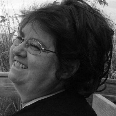Profile Picture of Paula Large (@Paula_Large) on Twitter