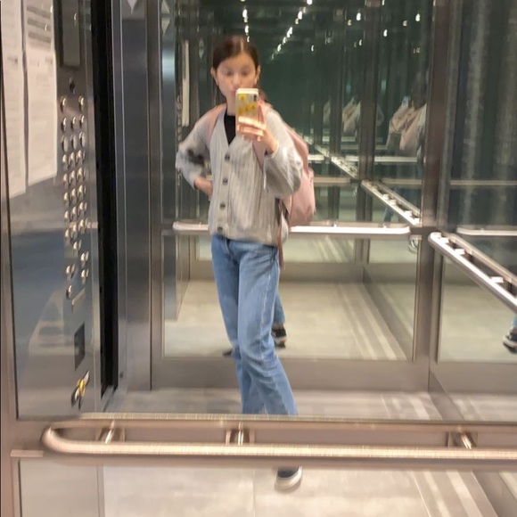 Profile Picture of Ruby Li (@rrubyli) on Poshmark
