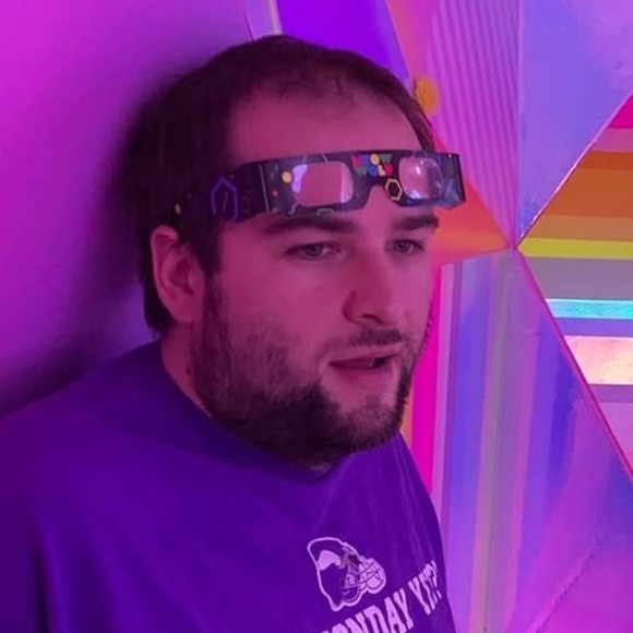 Profile Picture of Tyler Morrow (@typodtouch) on Poshmark