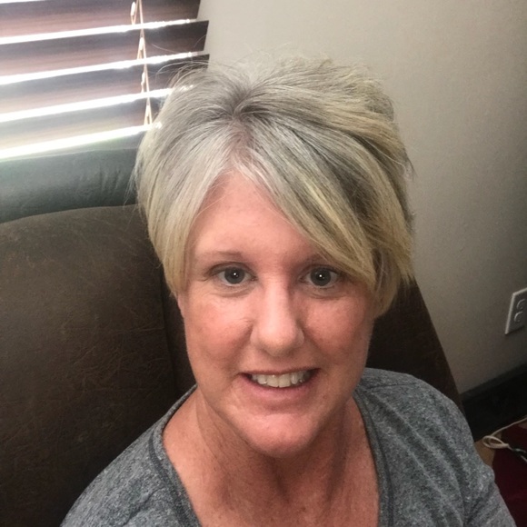 Profile Picture of Danna Williams (@cannonsburg) on Poshmark