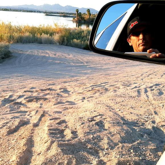 Profile Picture of Jeff Holmes (@jeff_holmes) on Poshmark