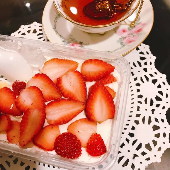 Profile Picture of Jingyu Sun (@sakuyamastuno) on Poshmark